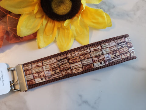 Wine Corks - Brown Country Craft Barn Key Chain (KC-85)