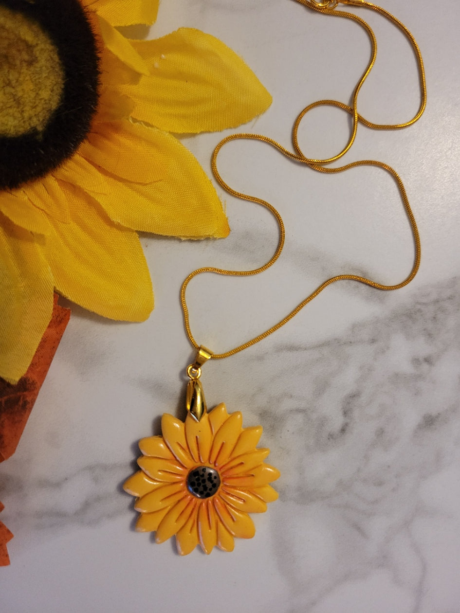 🌻 Field of Joy - Yellow Country Craft Barn Necklace (NL-658)