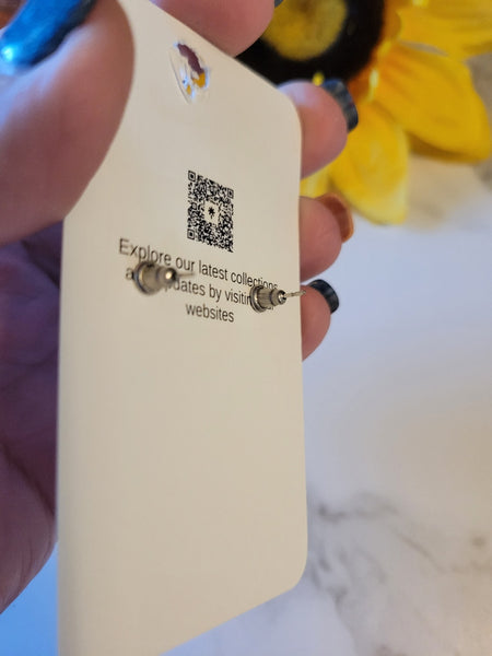 Grinchy Bits - Green Country Craft Barn Med Post Earrings (412-E)