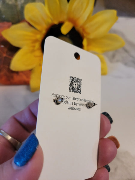 🧸 Honey Bear Smiles – Yellow Oche Country Craft Barn Storybook Post Earrings (#418E)