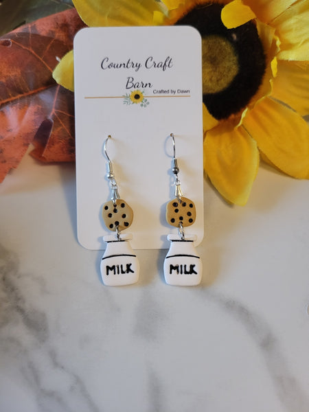 Santa's Snack - Brown/White 🍪 🥛 Country Craft Barn Earrings (#424-E)