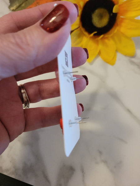 🎄 Smiles & Sparkles  – Red/Pink Country Craft Barn Festive Post Earring Set (SS-004)