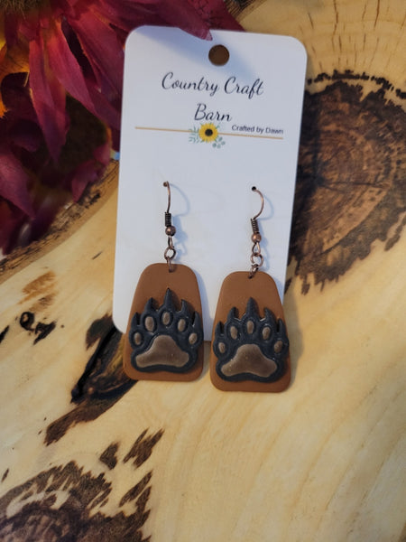 Woodland Spirit -Brown/Black Country Craft Barn Bear Paw Earrings (E-437)