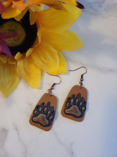 Woodland Spirit -Brown/Black Country Craft Barn Bear Paw Earrings (E-437)