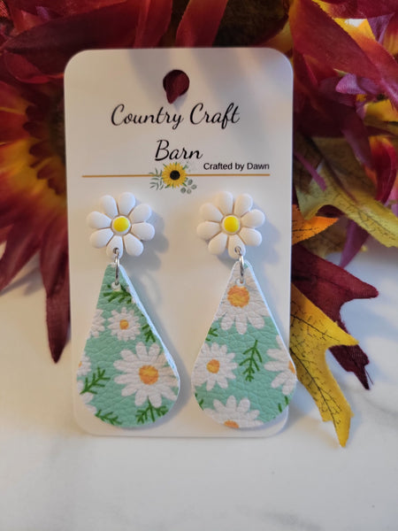 Daisy Lane Teardrops - White/Mint Country Craft Barn Earrings (E-449)