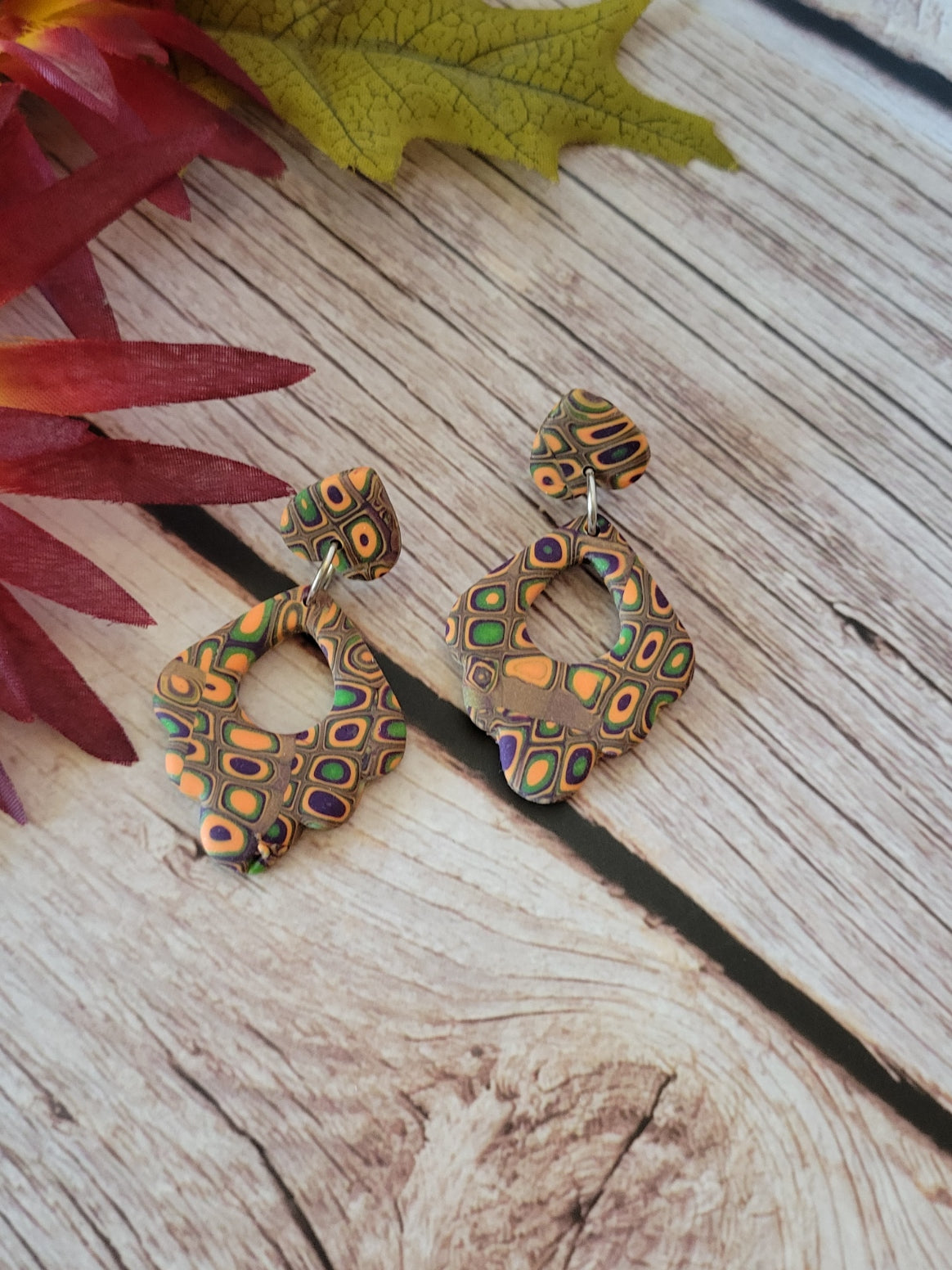 Mardi Gras Mosaic Country Craft Barn Earrings (E-467)