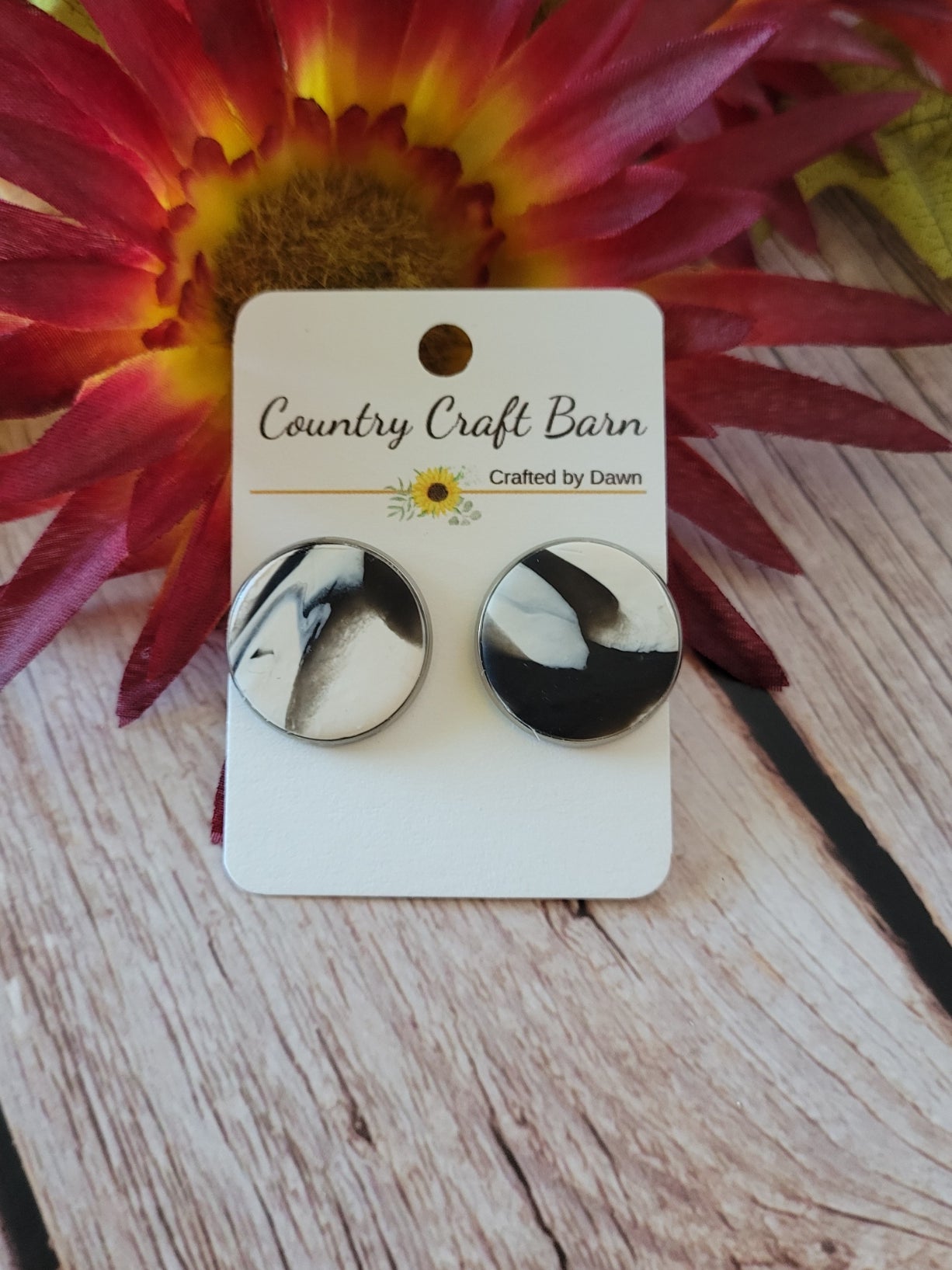Moonlit Glow– Country Craft Barn Earrings (E-469)