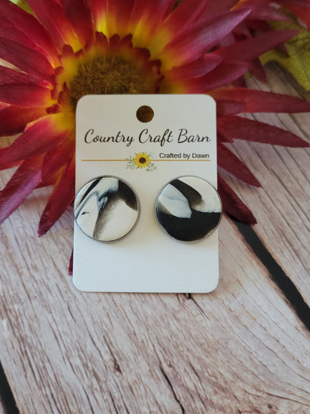 Moonlit Glow– Country Craft Barn Earrings (E-469)