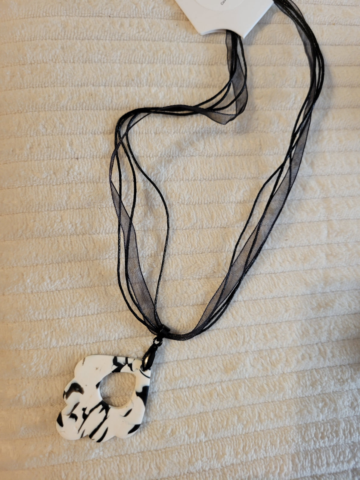Monochrome Marble Cutout Necklace – Black & White Polymer Clay Country Craft Barn Necklace (NL-634)