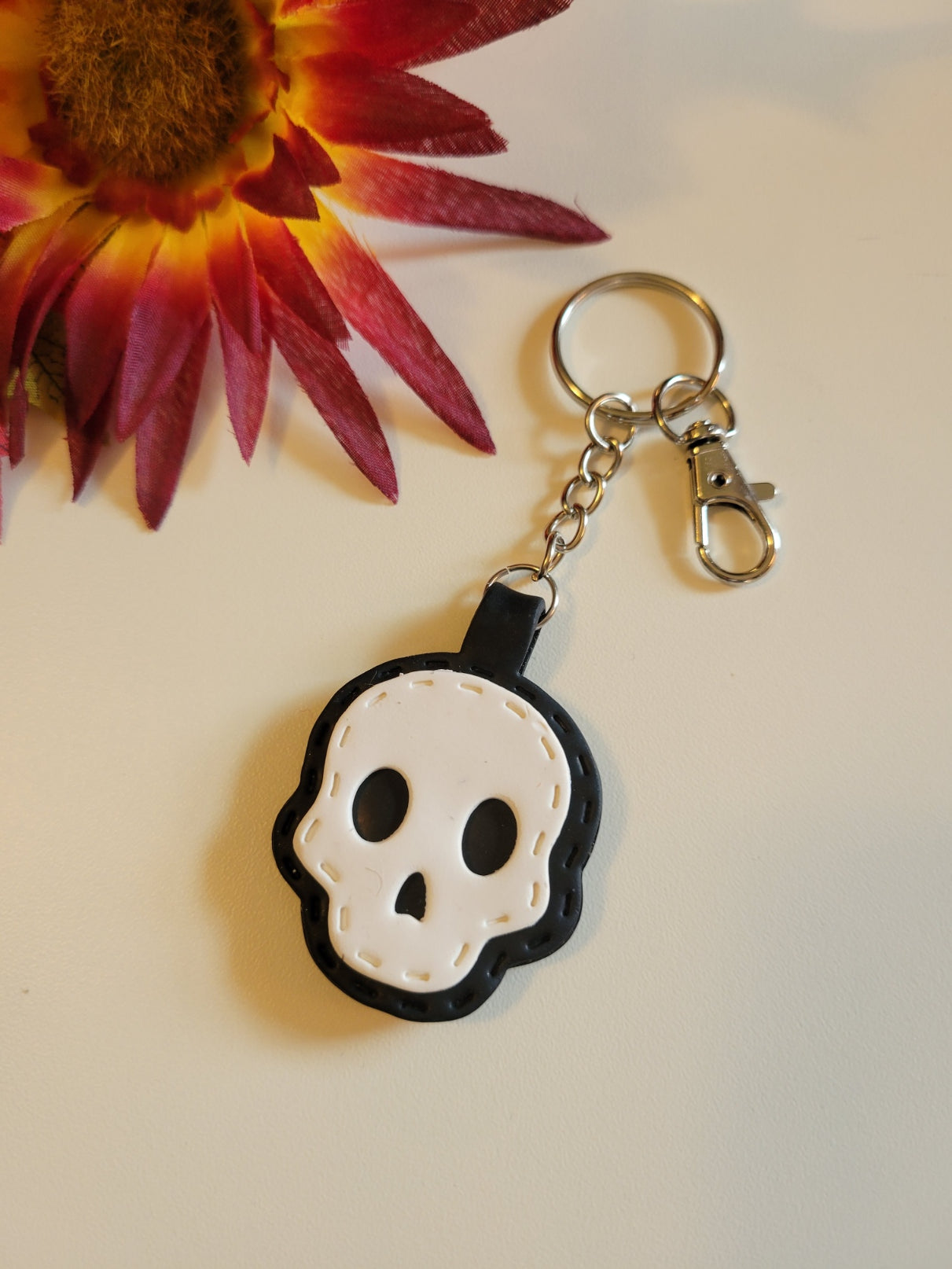 Skull - Black Country Craft Barn Handbag/Key Chain Charm (PC-012)