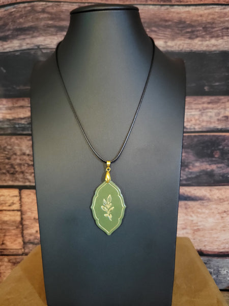 Gilded Grove - Olive Green Country Craft Barn Necklace (NL-667)