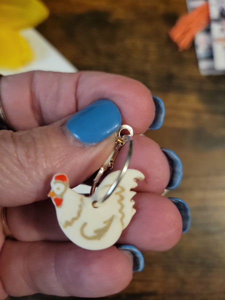 Country Coop Hoop White Country Craft Barn Hoop Earring (E-476)
