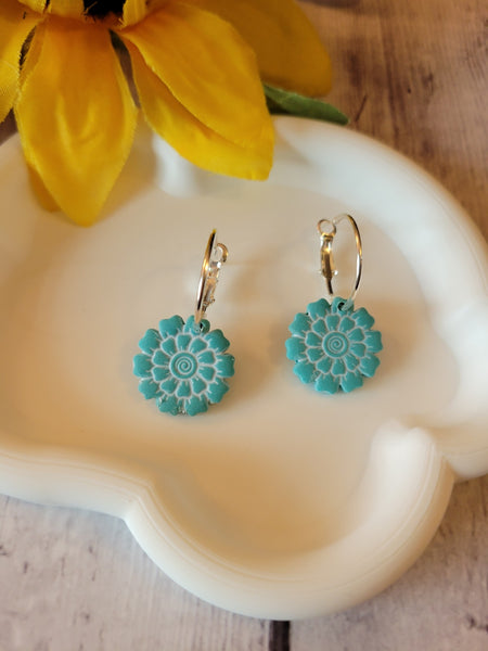 Country Garden - Blue Country Craft Barn Earrings (E-479)