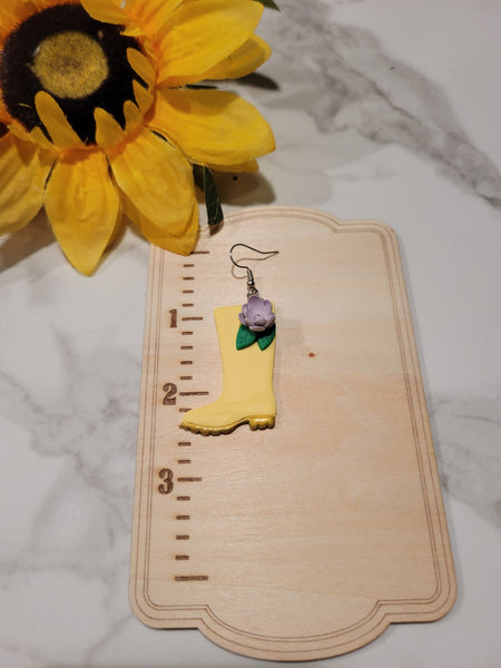 Country Garden Boots - Yellow/Purple Country Craft Barn Earrings (E-483)