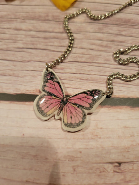 Garden Flutter - Pink Country Craft Barn Necklace (NL-003)