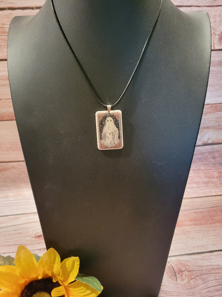 Haunted Grace - Black Craft Barn Necklace (NL-006)