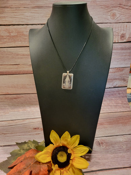 Haunted Grace - Black Craft Barn Necklace (NL-006)