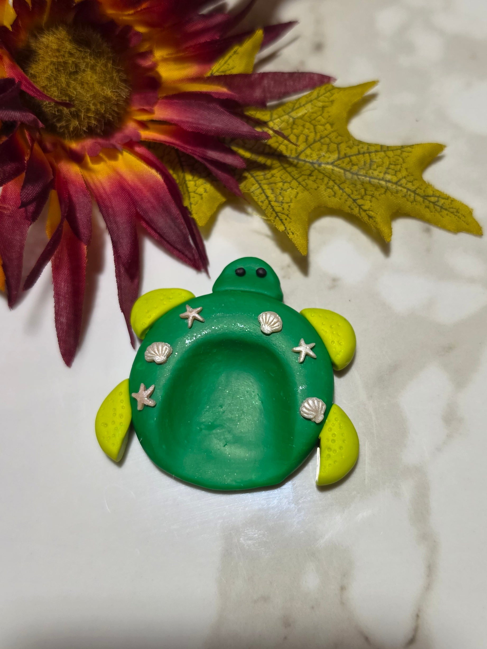 Sea Turtle - Green Polymer Clay Worry Stone - Country Craft Barn (WS-003)
