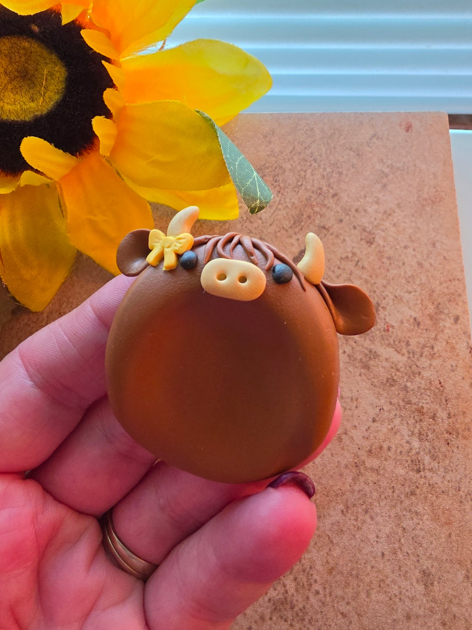 Highland Harriett - Brown Polymer Clay Worry Stone - Country Craft Barn (WS-004)