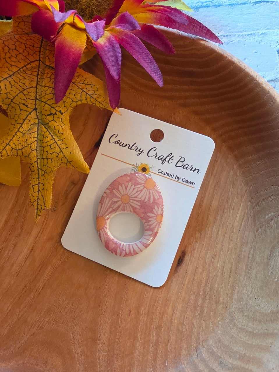🌸 Boho Daisy - Pink Eyeglass Holder Pin (EP-002)