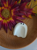 Gwen the Glow Ghost– Country Craft Barn Polymer Clay Worry Stone (WS-008)