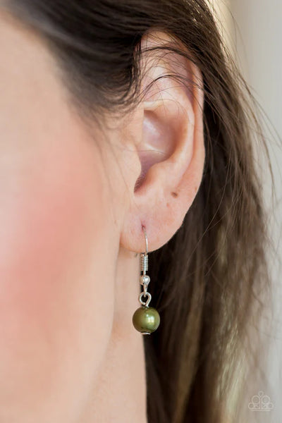 Eloquently Eloquent - Green Paparazzi Necklace (PZ-5492)