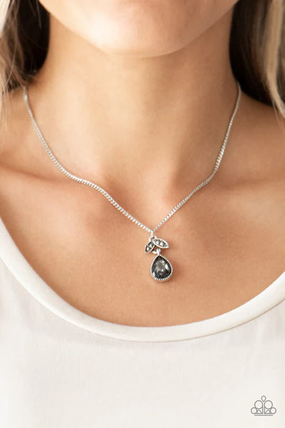 Nice To Meet You - Silver Paparazzi Necklace (PZ-5348)
