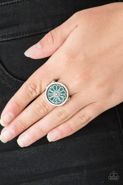 Garden View - Green Paparazzi Ring (T19)