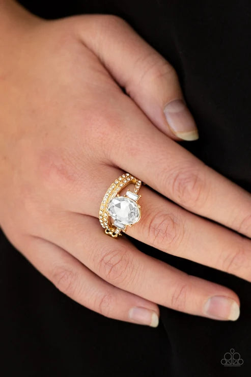 Bling Queen - Gold Paparazzi Ring (T46)