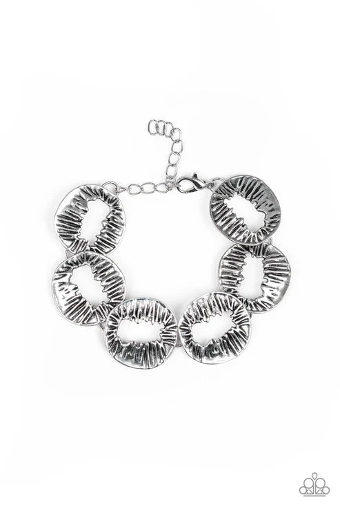 Cut it Out - silver - Paparazzi bracelet (PZ-5602)