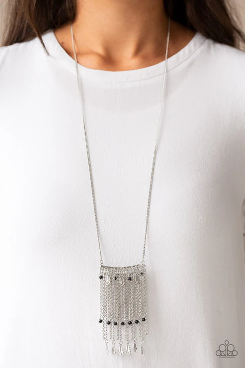 On The Fly - Black Paparazzi Necklace (PZ-5380)
