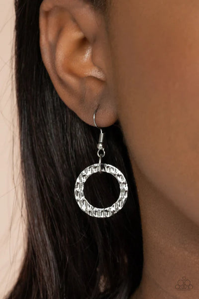 Mechanically Metro - Black Paparazzi Necklace (PZ-5731)