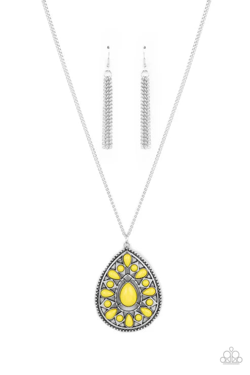 Retro Prairies - Yellow Paparazzi Necklace (PZ-2633)