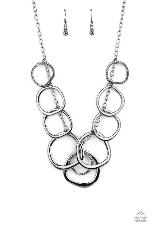 Dizzy With Desire - Black Paparazzi Necklace (PZ-5732)