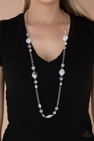 Light-Scattering Luminosity - White Paparazzi Necklace