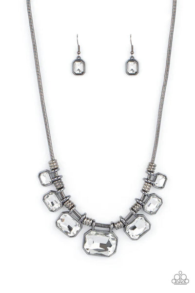 Urban Extravagance - Black Paparazzi Necklace (PZ-5353)