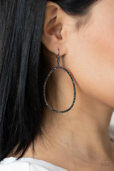 OVAL-ruled! - Black Paparazzi Earrings