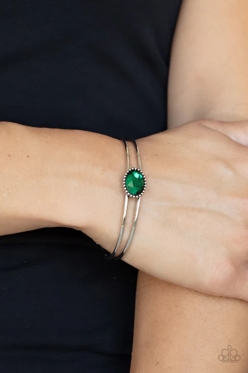 Magnificently Mesmerized - Green Paparazzi Bracelet (PZ-5230)