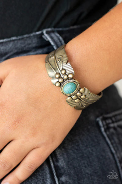 Desert Haven - Brass Paparazzi Bracelet (PZ-1344)