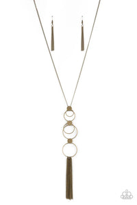 Join The Circle - Brass Paparazzi Necklace (PZ-3400)