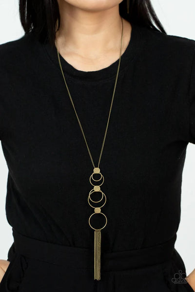 Join The Circle - Brass Paparazzi Necklace (PZ-3400)