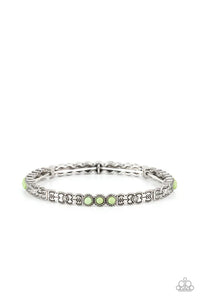 Living In The PASTURE - Green Paparazzi Bracelet (PZ-4312)