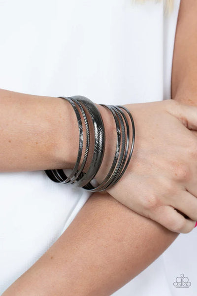 Stackable Stunner - Black Paparazzi Bracelet (PZ-5372)