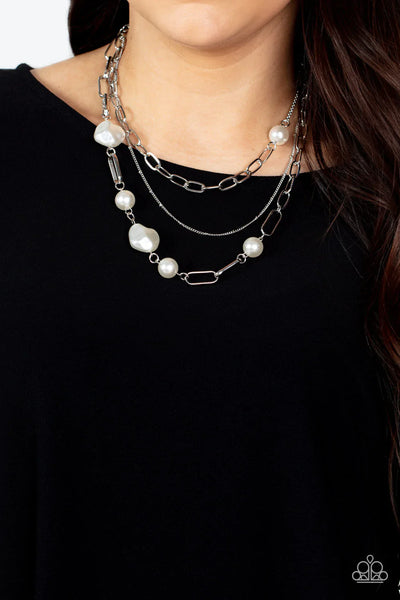 Modern Innovation - white - Paparazzi necklace (PZ-3515)
