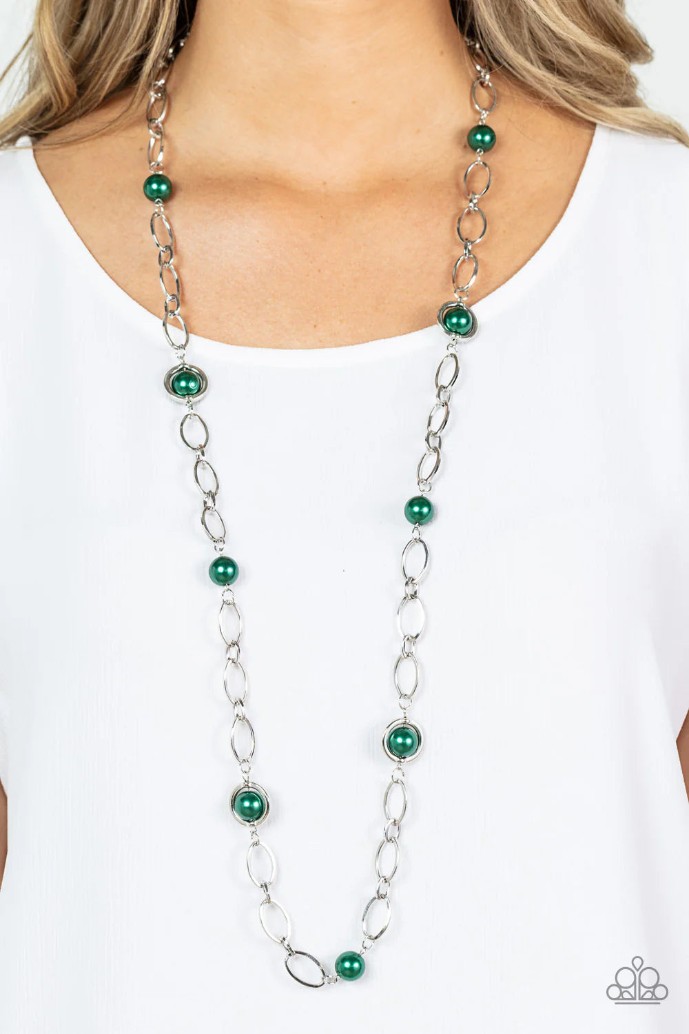 Fundamental Fashion - Green Paparazzi Necklace (PZ-1482)