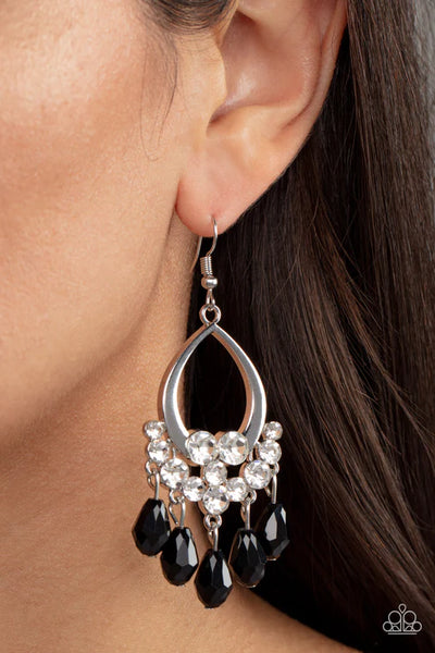 Famous Fashionista - Black Paparazzi Earrings