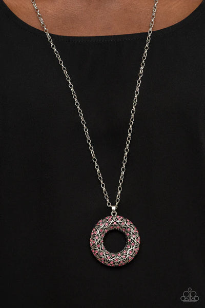 Wintry Wreath - Pink Paparazzi Necklace (PZ-057)