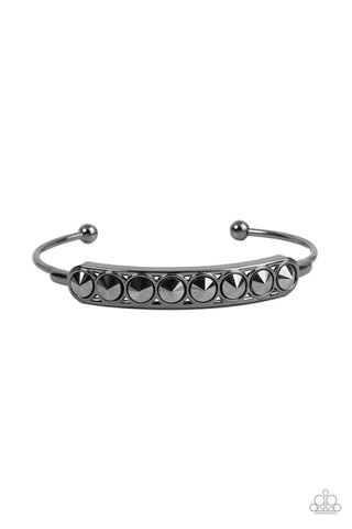 Vertigo Views - Black Paparazzi Bracelet (PZ-1309)