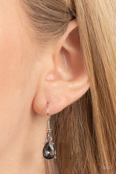 Completely Captivated - Silver Paparazzi Necklace (PZ-5124)