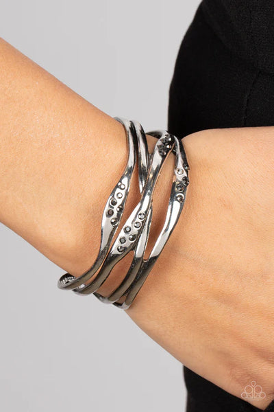 Line It Up - Silver Paparazzi Bracelet (PZ-5710)